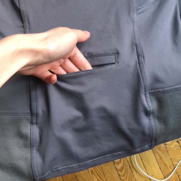 Stella McCartney x Addidas 1/4 zip top - Picture 10 of 13